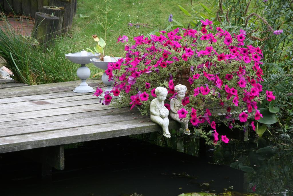 B&B Ut Bosbeekhuuske Tegelen Luaran gambar